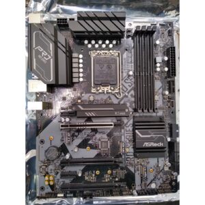 ASRock Z690 Pro RS DDR4 Motherboard, Intel Socket 1700, 12th Gen, 1x PCIe 5.0 x16, 1x PCIe 4.0 x16, 1x PCIe 3.0 x16, 2x PCIe 3.0 x1, ATX, USB 3.2 Gen2x2 Type-C, Dragon 2.5G LAN, HDMI, DisplayPort, ASRock Graphics Card Holder - Image 3